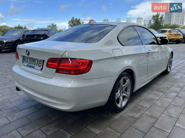 Белый БМВ 3 Серия, объемом двигателя 3 л и пробегом 210 тыс. км за 9900 $, фото 12 на Automoto.ua
