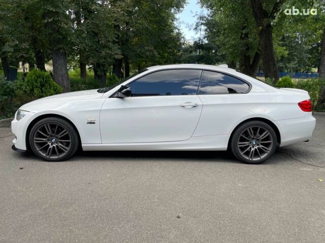 Белый БМВ 3 Серия, объемом двигателя 3 л и пробегом 225 тыс. км за 13490 $, фото 12 на Automoto.ua
