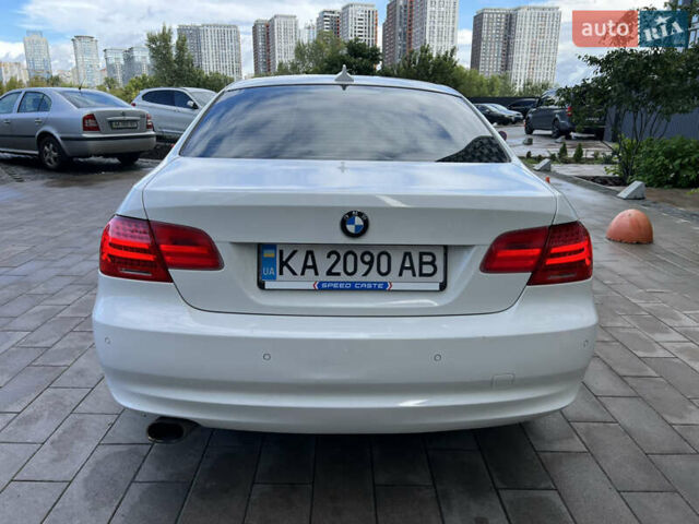 Белый БМВ 3 Серия, объемом двигателя 3 л и пробегом 210 тыс. км за 9900 $, фото 13 на Automoto.ua