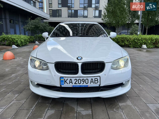 Белый БМВ 3 Серия, объемом двигателя 3 л и пробегом 210 тыс. км за 9900 $, фото 10 на Automoto.ua