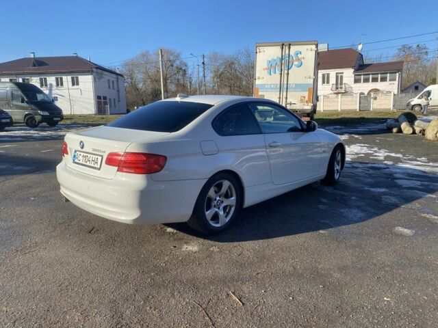 Білий БМВ 3 Серія, об'ємом двигуна 2 л та пробігом 230 тис. км за 12400 $, фото 2 на Automoto.ua