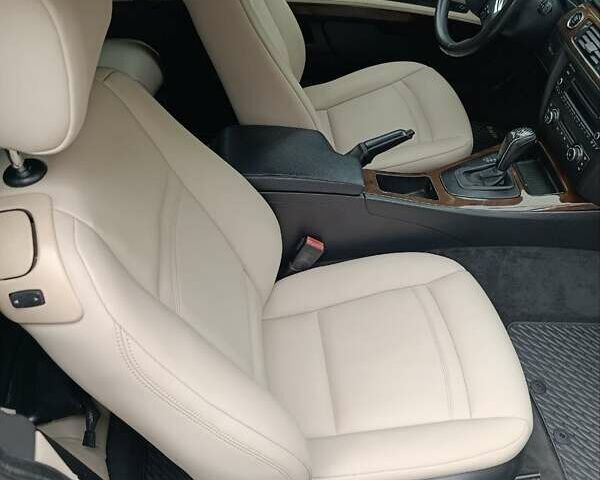 Белый БМВ 3 Серия, объемом двигателя 3 л и пробегом 220 тыс. км за 12000 $, фото 8 на Automoto.ua