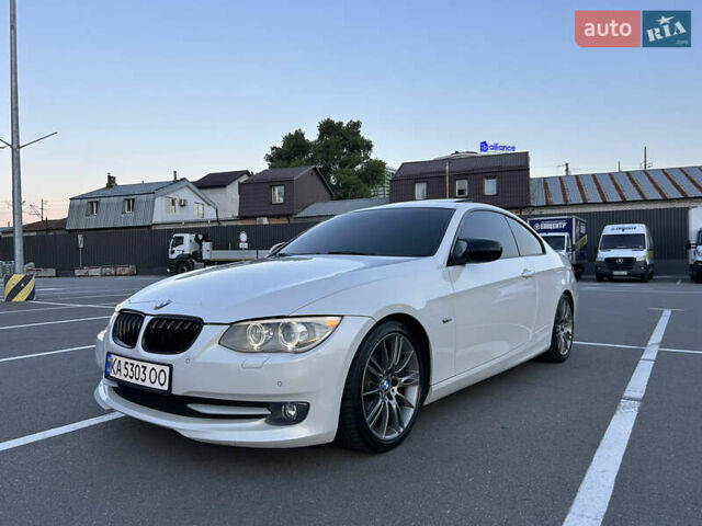 Белый БМВ 3 Серия, объемом двигателя 2.98 л и пробегом 224 тыс. км за 10999 $, фото 2 на Automoto.ua