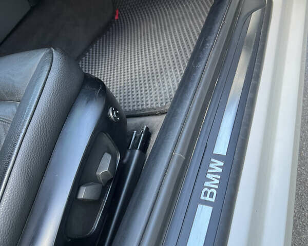 Белый БМВ 3 Серия, объемом двигателя 3 л и пробегом 208 тыс. км за 10800 $, фото 29 на Automoto.ua