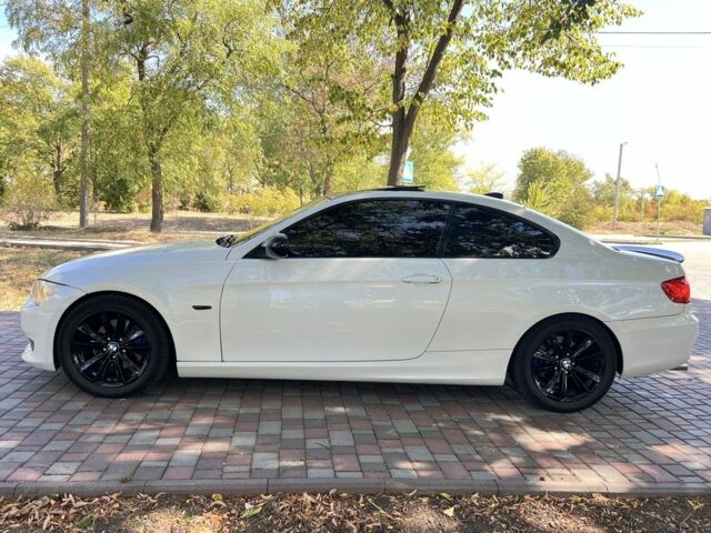 Белый БМВ 3 Серия, объемом двигателя 3 л и пробегом 157 тыс. км за 9800 $, фото 7 на Automoto.ua