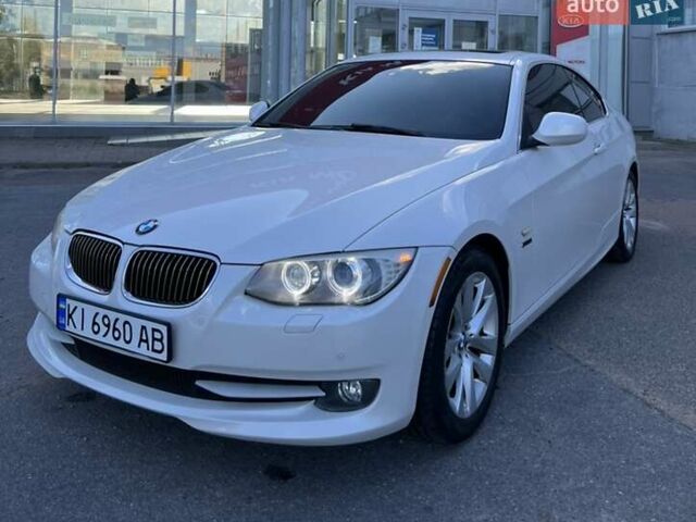 Белый БМВ 3 Серия, объемом двигателя 3 л и пробегом 208 тыс. км за 10800 $, фото 19 на Automoto.ua