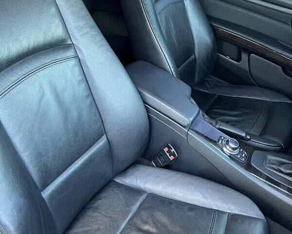 Белый БМВ 3 Серия, объемом двигателя 3 л и пробегом 208 тыс. км за 10800 $, фото 33 на Automoto.ua