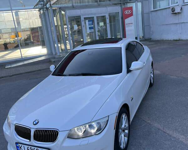 Белый БМВ 3 Серия, объемом двигателя 3 л и пробегом 208 тыс. км за 10800 $, фото 51 на Automoto.ua