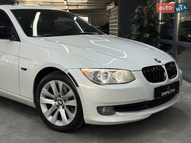 Білий БМВ 3 Серія, об'ємом двигуна 3 л та пробігом 108 тис. км за 10500 $, фото 3 на Automoto.ua