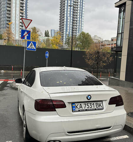 Белый БМВ 3 Серия, объемом двигателя 2.98 л и пробегом 165 тыс. км за 11000 $, фото 5 на Automoto.ua