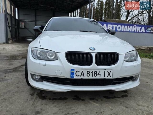 Белый БМВ 3 Серия, объемом двигателя 3 л и пробегом 111 тыс. км за 13600 $, фото 11 на Automoto.ua