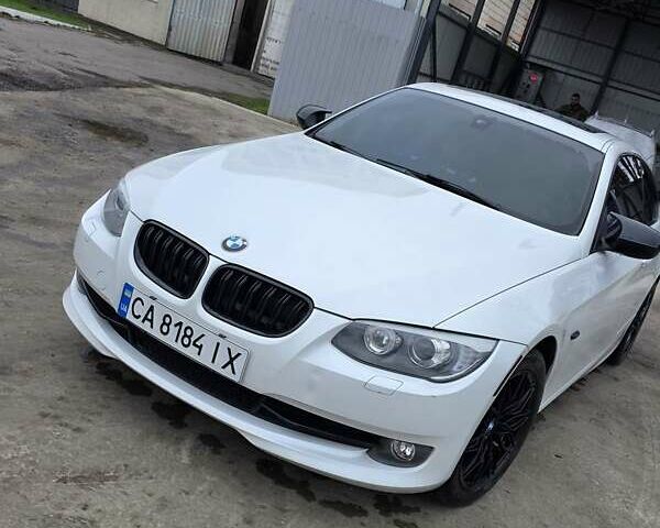 Белый БМВ 3 Серия, объемом двигателя 3 л и пробегом 111 тыс. км за 13600 $, фото 18 на Automoto.ua