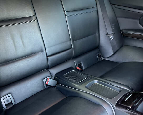 Белый БМВ 3 Серия, объемом двигателя 3 л и пробегом 208 тыс. км за 10800 $, фото 32 на Automoto.ua