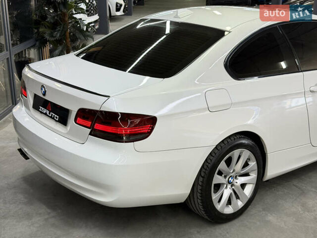 Білий БМВ 3 Серія, об'ємом двигуна 3 л та пробігом 108 тис. км за 10500 $, фото 15 на Automoto.ua
