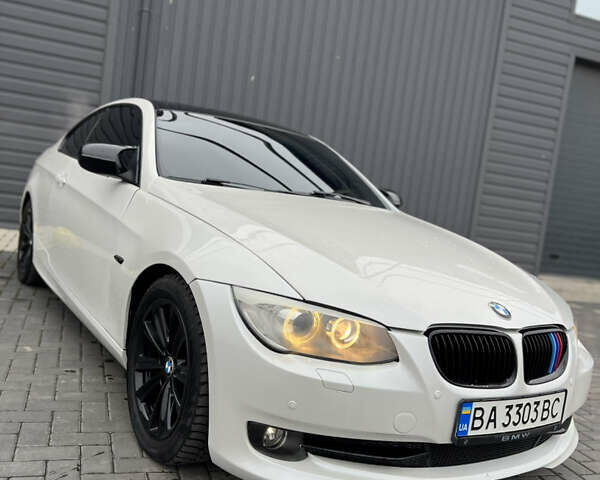 Белый БМВ 3 Серия, объемом двигателя 2.98 л и пробегом 157 тыс. км за 9800 $, фото 1 на Automoto.ua