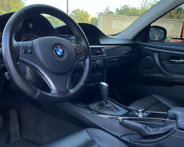 Белый БМВ 3 Серия, объемом двигателя 3 л и пробегом 208 тыс. км за 10800 $, фото 24 на Automoto.ua