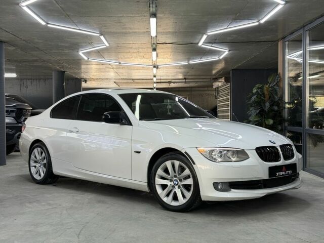 БМВ 3 Серія 2012 у Одесі на Automoto.ua Білий БМВ 3 Серія, об'ємом двигуна 2 л та пробігом 108 тис. км за 10500 $, фото 2 на Automoto.ua