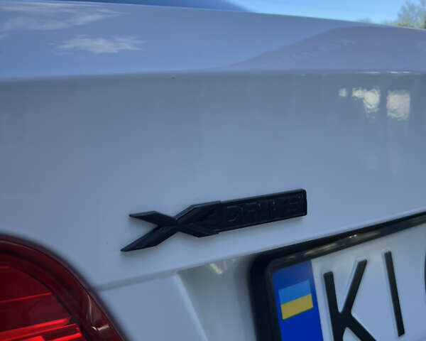 Белый БМВ 3 Серия, объемом двигателя 3 л и пробегом 208 тыс. км за 10800 $, фото 10 на Automoto.ua