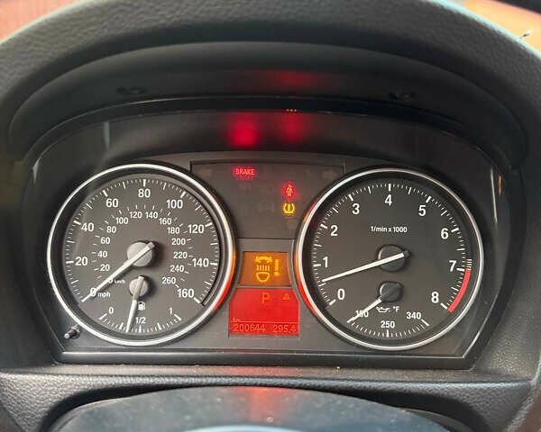 Білий БМВ 3 Серія, об'ємом двигуна 2.98 л та пробігом 200 тис. км за 12300 $, фото 8 на Automoto.ua