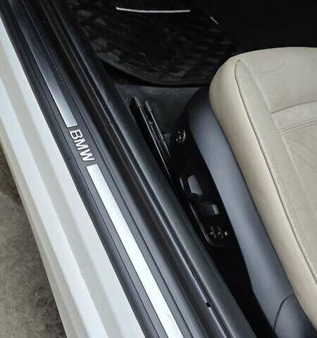 Белый БМВ 3 Серия, объемом двигателя 3 л и пробегом 111 тыс. км за 13600 $, фото 25 на Automoto.ua