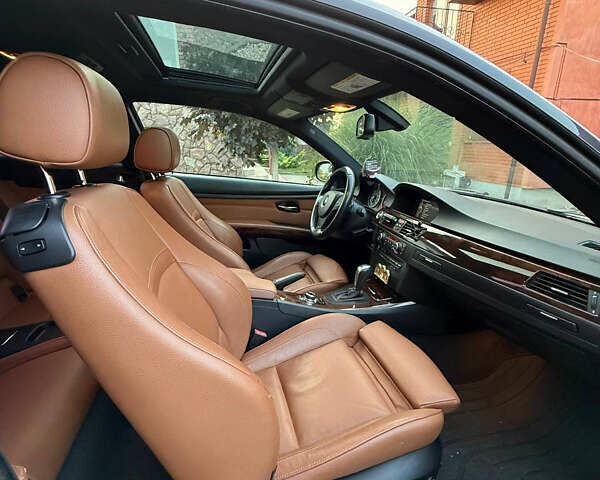 Білий БМВ 3 Серія, об'ємом двигуна 2.98 л та пробігом 200 тис. км за 12300 $, фото 5 на Automoto.ua