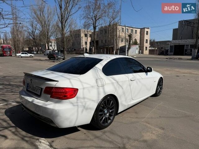 Білий БМВ 3 Серія, об'ємом двигуна 3 л та пробігом 219 тис. км за 13000 $, фото 7 на Automoto.ua