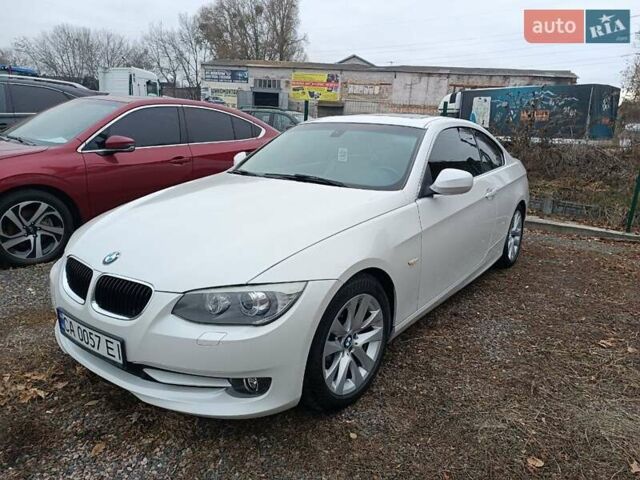 Білий БМВ 3 Серія, об'ємом двигуна 3 л та пробігом 132 тис. км за 10300 $, фото 4 на Automoto.ua
