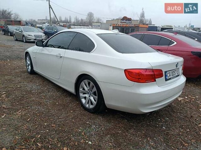Білий БМВ 3 Серія, об'ємом двигуна 3 л та пробігом 132 тис. км за 10300 $, фото 12 на Automoto.ua