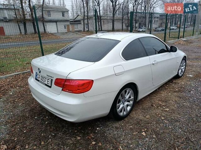 Білий БМВ 3 Серія, об'ємом двигуна 3 л та пробігом 132 тис. км за 10300 $, фото 15 на Automoto.ua