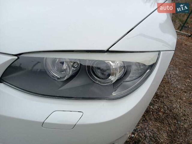 Білий БМВ 3 Серія, об'ємом двигуна 3 л та пробігом 132 тис. км за 10300 $, фото 13 на Automoto.ua