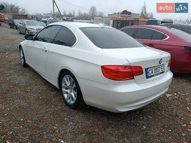 Білий БМВ 3 Серія, об'ємом двигуна 3 л та пробігом 132 тис. км за 10300 $, фото 11 на Automoto.ua