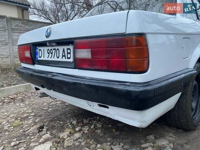 Белый БМВ 3 Серия, объемом двигателя 2.5 л и пробегом 300 тыс. км за 1400 $, фото 9 на Automoto.ua