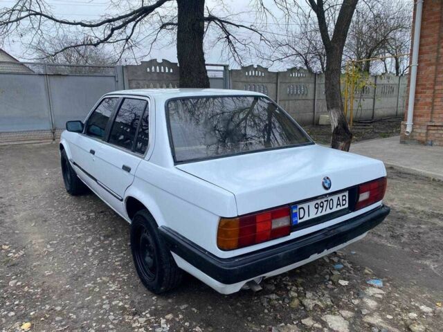 Белый БМВ 3 Серия, объемом двигателя 2.5 л и пробегом 340 тыс. км за 1400 $, фото 4 на Automoto.ua