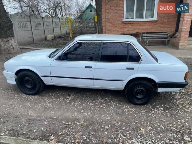 Белый БМВ 3 Серия, объемом двигателя 2.5 л и пробегом 300 тыс. км за 1400 $, фото 4 на Automoto.ua