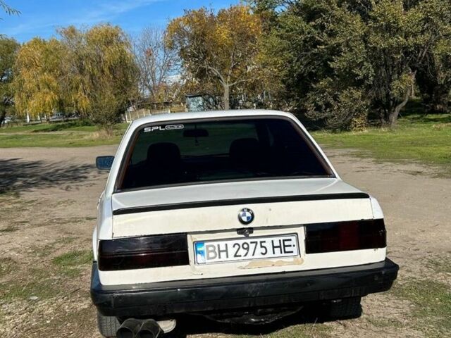 Білий БМВ 3 Серія, об'ємом двигуна 1.8 л та пробігом 172 тис. км за 1300 $, фото 2 на Automoto.ua