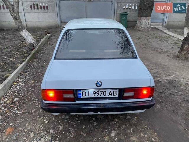 Белый БМВ 3 Серия, объемом двигателя 2.5 л и пробегом 300 тыс. км за 1400 $, фото 25 на Automoto.ua