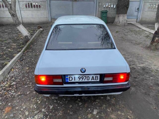 Белый БМВ 3 Серия, объемом двигателя 2.5 л и пробегом 340 тыс. км за 1400 $, фото 19 на Automoto.ua