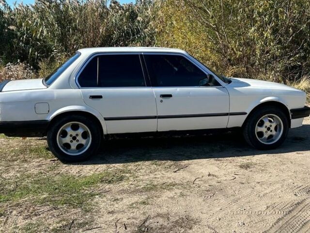 Білий БМВ 3 Серія, об'ємом двигуна 1.8 л та пробігом 172 тис. км за 1300 $, фото 3 на Automoto.ua