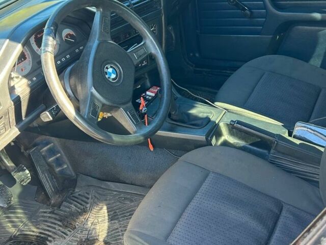 Білий БМВ 3 Серія, об'ємом двигуна 1.8 л та пробігом 172 тис. км за 1300 $, фото 4 на Automoto.ua