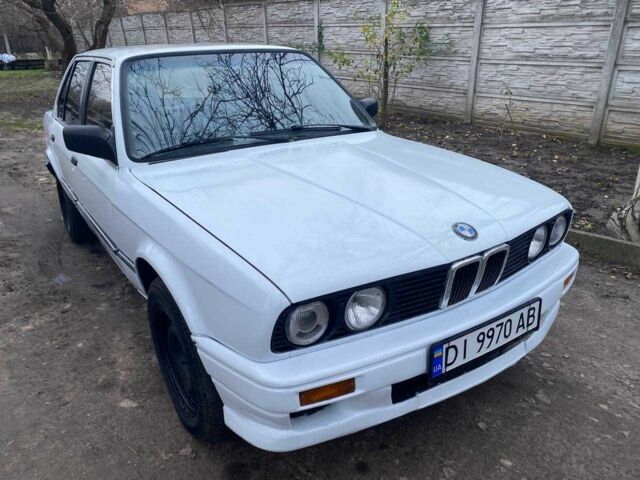 Белый БМВ 3 Серия, объемом двигателя 2.5 л и пробегом 340 тыс. км за 1400 $, фото 8 на Automoto.ua