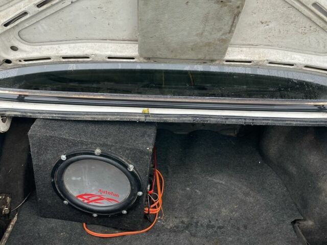 Белый БМВ 3 Серия, объемом двигателя 1.8 л и пробегом 287 тыс. км за 1499 $, фото 6 на Automoto.ua