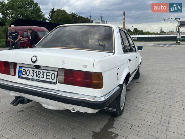 Белый БМВ 3 Серия, объемом двигателя 2.44 л и пробегом 324 тыс. км за 2200 $, фото 8 на Automoto.ua