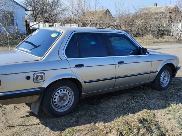 Белый БМВ 3 Серия, объемом двигателя 1.8 л и пробегом 400 тыс. км за 999 $, фото 2 на Automoto.ua