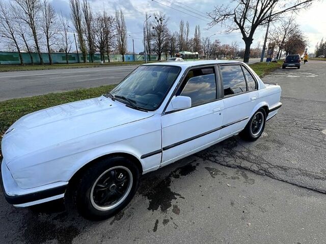 Белый БМВ 3 Серия, объемом двигателя 1.8 л и пробегом 200 тыс. км за 1700 $, фото 5 на Automoto.ua