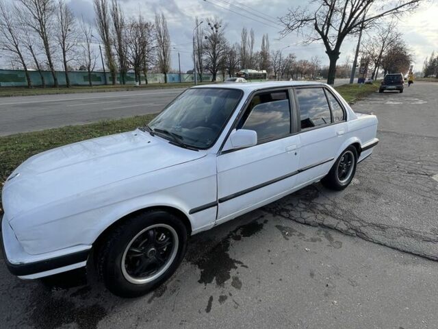 Белый БМВ 3 Серия, объемом двигателя 1.8 л и пробегом 200 тыс. км за 1700 $, фото 4 на Automoto.ua