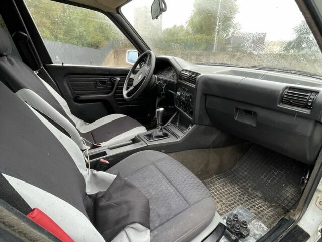 Белый БМВ 3 Серия, объемом двигателя 1.8 л и пробегом 287 тыс. км за 1499 $, фото 5 на Automoto.ua