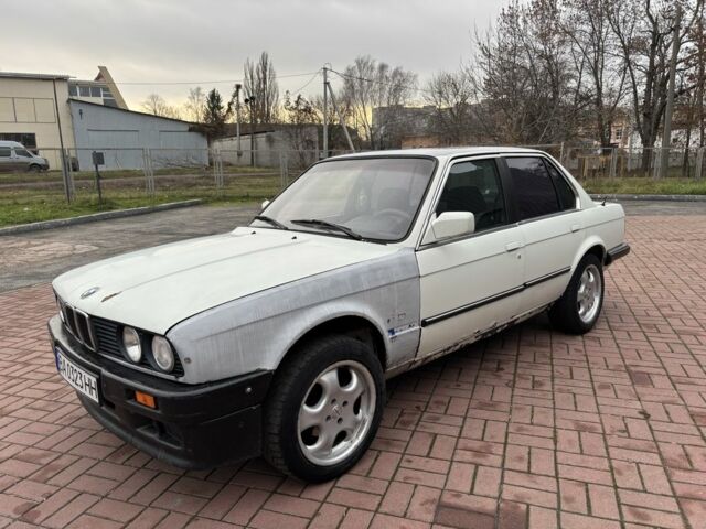 Белый БМВ 3 Серия, объемом двигателя 2.4 л и пробегом 300 тыс. км за 1250 $, фото 7 на Automoto.ua