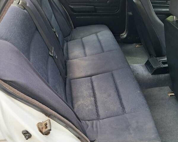 Білий БМВ 3 Серія, об'ємом двигуна 1.8 л та пробігом 1 тис. км за 3000 $, фото 3 на Automoto.ua