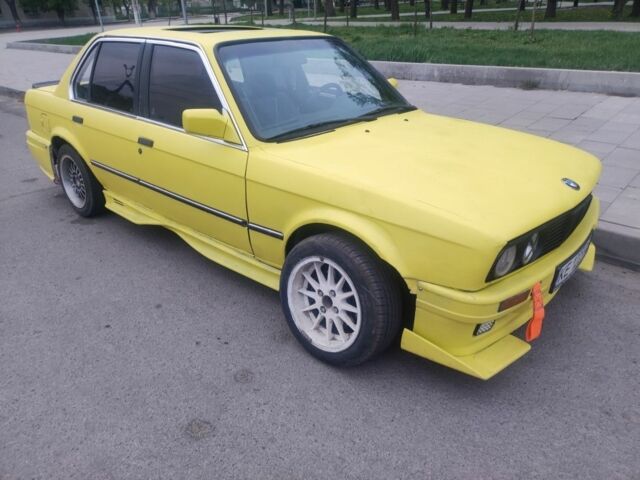 Белый БМВ 3 Серия, объемом двигателя 1.8 л и пробегом 250 тыс. км за 1600 $, фото 9 на Automoto.ua