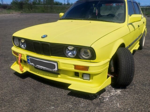 Белый БМВ 3 Серия, объемом двигателя 1.8 л и пробегом 250 тыс. км за 1600 $, фото 8 на Automoto.ua